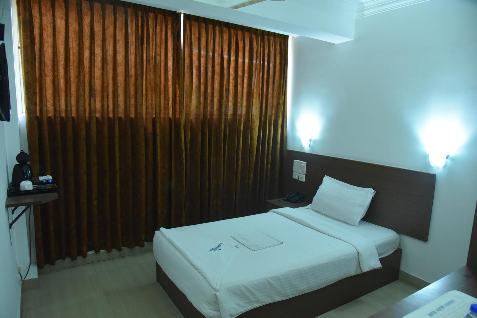 Emporium Hotel Mangalore Eksteriør bilde