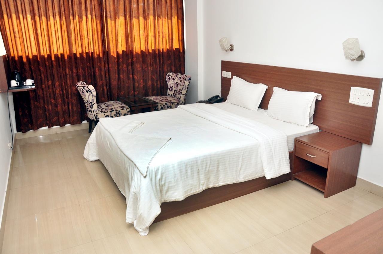 Emporium Hotel Mangalore Eksteriør bilde