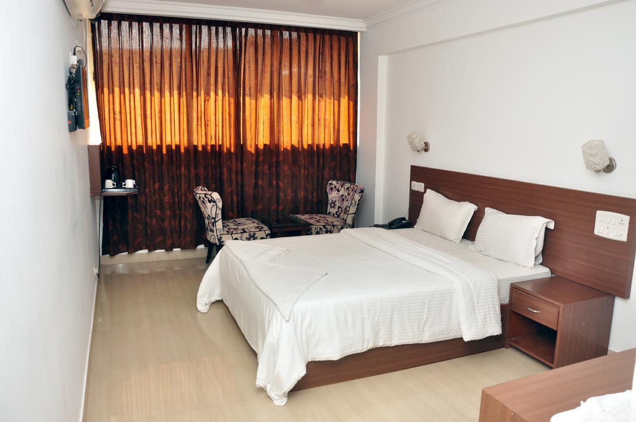 Emporium Hotel Mangalore Eksteriør bilde