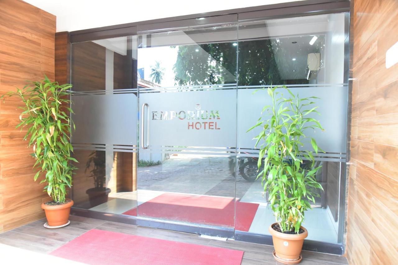 Emporium Hotel Mangalore Eksteriør bilde