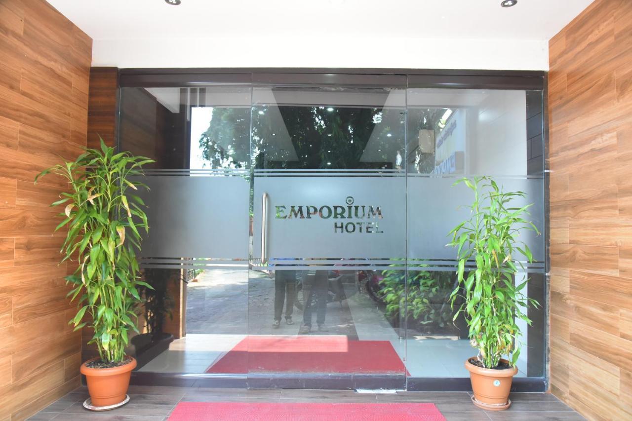 Emporium Hotel Mangalore Eksteriør bilde