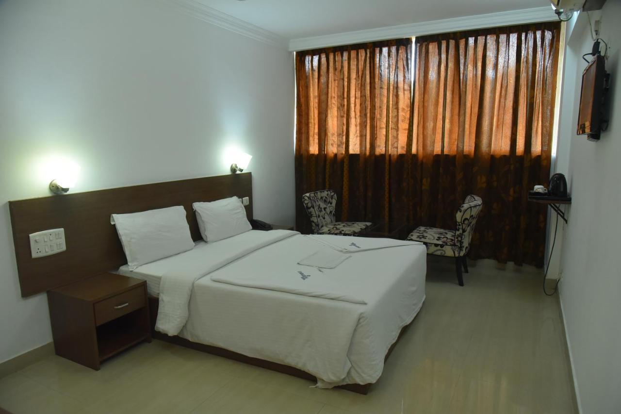 Emporium Hotel Mangalore Eksteriør bilde